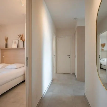 Modern For 6 With Terrace & Parking 公寓 *