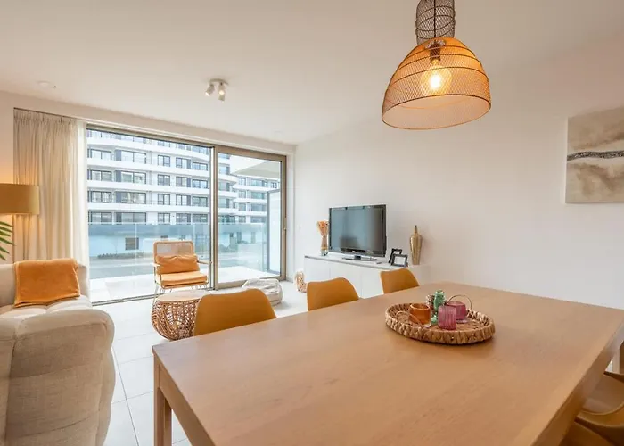 Modern For 6 With Terrace & Parking 奥斯滕德