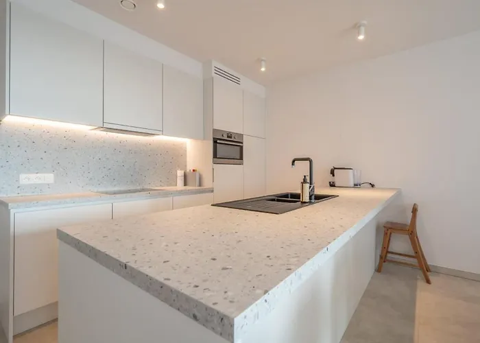 公寓 Modern For 6 With Terrace & Parking *