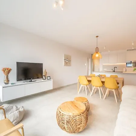 Modern For 6 With Terrace & Parking * Ostenda